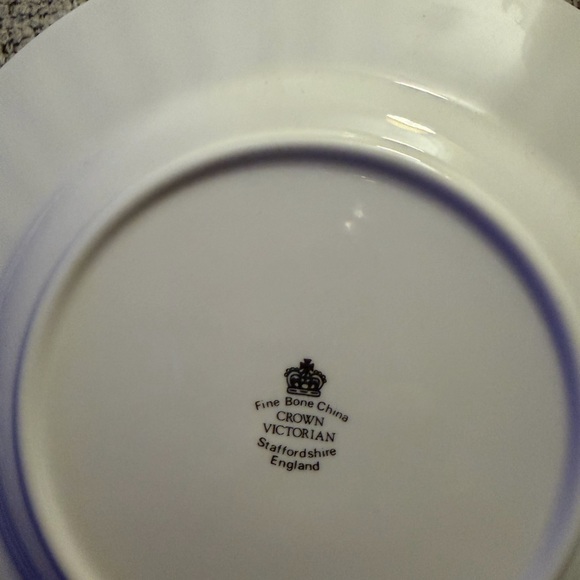 Crown Victorian Staffordshire Fine Bone China Thistle Tea Plates (2) 6.5” - Picture 3 of 4